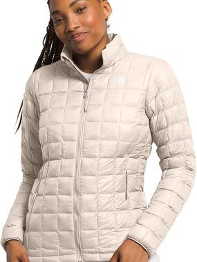 The North Face Women's ThermoBall Eco Quilted Full Zip Puffer Jacket Cream S